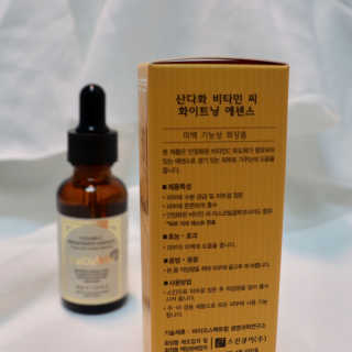 [스킨큐어] 산다화 비타민C 화이트닝 에센스 30ml — 5점을 준 리뷰어가 2019년 6월 올린 사용 사진