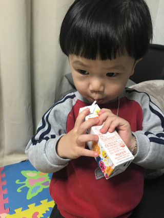 매일우유 멸균 매일우유 저지방 2프로 멸균 핑크퐁 에디션 6입 — 5점을 준 리뷰어가 2017년 12월 올린 사용 사진