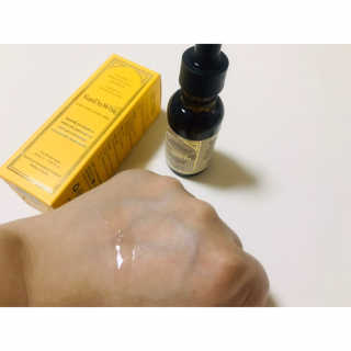 [스킨큐어] 산다화 비타민C 화이트닝 에센스 30ml — 4.5점을 준 리뷰어가 2019년 7월 올린 사용 사진
