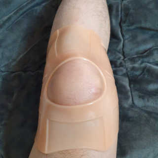 힐링팩토리 힐링케어 실리콘 무릎보호대 — 5점을 준 리뷰어가 2020년 2월 올린 사용 사진
