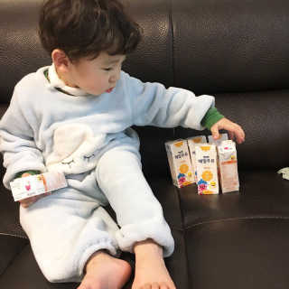 매일우유 멸균 매일우유 저지방 2프로 멸균 핑크퐁 에디션 6입 — 4.33점을 준 리뷰어가 2017년 12월 올린 사용 사진