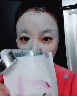 페네그린 모이스처라이징 셀렉트 마스크 4종 — 4점을 준 리뷰어가 2018년 12월 올린 사용 사진