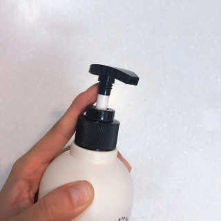 (주)에네스티 내추럴 촉촉  오트밀 바디워시 500ml — 4점을 준 리뷰어가 2019년 10월 올린 사용 사진