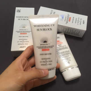 지고트 화이트닝 유브이 썬블럭 크림 70ml,1+1 — 3점을 준 리뷰어가 2019년 8월 올린 사용 사진