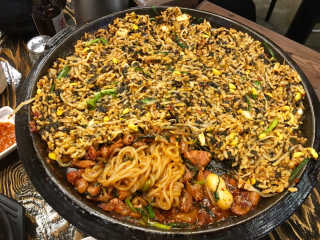 고향원조숯불닭갈비 [고향산천원조숯불닭갈비] 뼈없는 숯불닭갈비 2인세트 — 5점을 준 리뷰어가 2018년 9월 올린 사용 사진