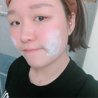 LYO 자바 수분크림 클렌징폼 — 5점을 준 리뷰어가 2018년 11월 올린 사용 사진