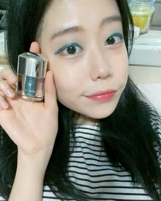 셀레뷰 온 스테이지 리퀴드  아이틴트 — 4.33점을 준 리뷰어가 2017년 6월 올린 사용 사진