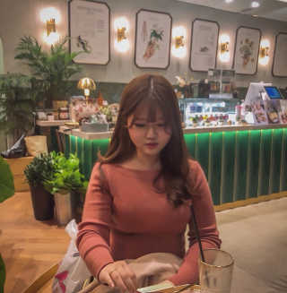 [블랙루즈] 에어 핏 벨벳틴트 시즌1 7종 중 택1+랜덤1 — 4.83점을 준 리뷰어가 2018년 11월 올린 사용 사진