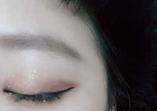 밀키드레스 바비메이크 펜 아이라이너 — 5점을 준 리뷰어가 2018년 9월 올린 사용 사진