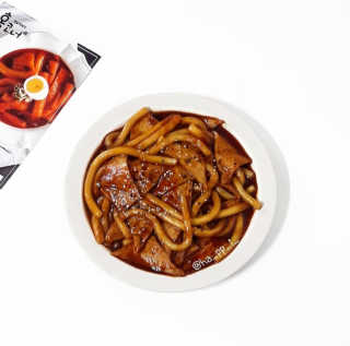 잠실맛집,홍코너떡볶이가우리집에[옛날맛,짜장맛옵션] — 5점을 준 리뷰어가 2019년 11월 올린 사용 사진