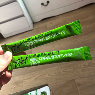 비타민하우스 버블팝 다이어트 발포가르시니아 청포도/복숭아 — 4.33점을 준 리뷰어가 2017년 5월 올린 사용 사진