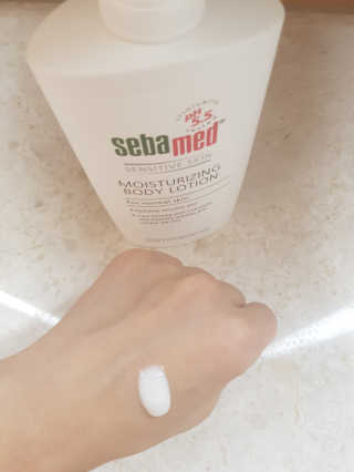 세바메드 모이스처라이징 바디로션 400ml — 5점을 준 리뷰어가 2019년 7월 올린 사용 사진