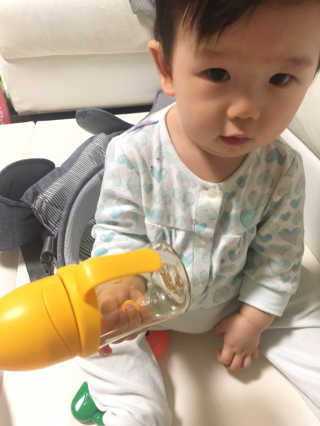 유비맘 샘방지 PPSU 빨대컵_컬러 랜덤 발송 — 5점을 준 리뷰어가 2020년 3월 올린 사용 사진