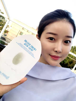 23years old 코쿤 윌로우 실키 마스크 — 5점을 준 리뷰어가 2018년 6월 올린 사용 사진