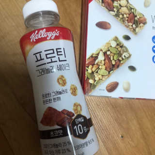 켈로그 프로틴바 멀티팩+프로틴 그래놀라 쉐이크 2종 — 4점을 준 리뷰어가 2020년 1월 올린 사용 사진