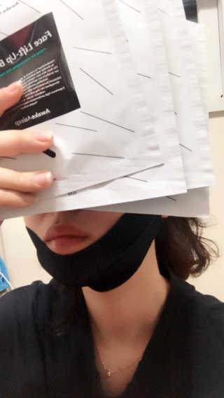 어웨이크어슬립 어슬립 페이스 리프트업 밴드 — 4점을 준 리뷰어가 2018년 5월 올린 사용 사진