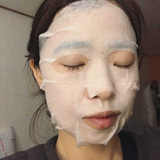 메가더마톨로지 메가닥터브라이트닝 W10 10매 — 4.33점을 준 리뷰어가 2017년 12월 올린 사용 사진