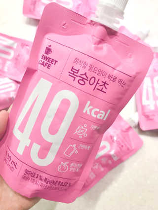 스위트 카페 스위트카페 복숭아초,자몽초 — 4.67점을 준 리뷰어가 2018년 8월 올린 사용 사진