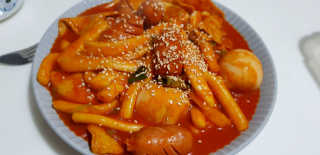 오이런국물떡볶이 — 5점을 준 리뷰어가 2018년 12월 올린 사용 사진