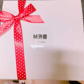 M카롱 반할만큼 달콤한 수제마카롱 — 5점을 준 리뷰어가 2018년 5월 올린 사용 사진
