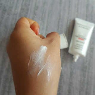 지고트 화이트닝 유브이 썬블럭 크림 70ml,1+1 — 5점을 준 리뷰어가 2019년 5월 올린 사용 사진