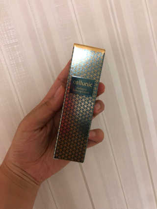 셀루닉 래디언스 퍼밍 크림  앰플속크림 — 4.5점을 준 리뷰어가 2018년 8월 올린 사용 사진