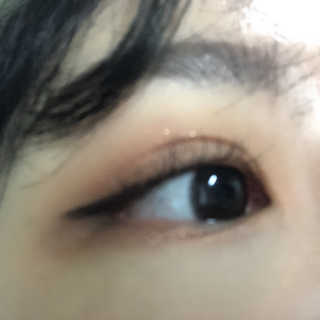 [블랙루즈] 펄블리 아이 글리터 2종 — 4점을 준 리뷰어가 2019년 1월 올린 사용 사진