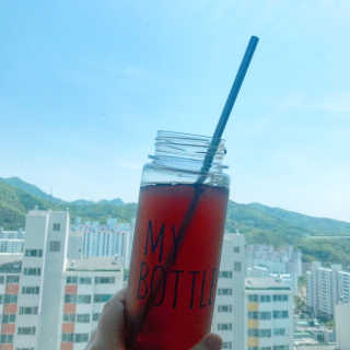 에코앤드] 환경을 생각한 스테인레스 빨대[직선,밴딩] — 3.5점을 준 리뷰어가 2019년 5월 올린 사용 사진