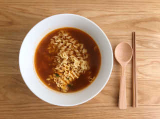 라면 그대로가 제일 맛있는 더엄마라면 — 5점을 준 리뷰어가 2019년 7월 올린 사용 사진