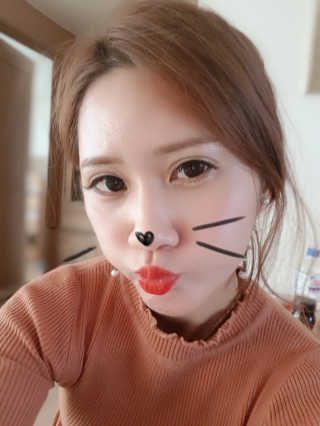 [블랙루즈] 코튼 립 컬러 신규 3종 — 4.33점을 준 리뷰어가 2018년 12월 올린 사용 사진