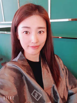 [헤어더뷰] 염색, 컷, 클리닉 중 택1 — 4.5점을 준 리뷰어가 2020년 3월 올린 사용 사진