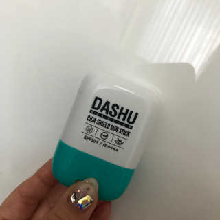 다슈코리아 다슈 솔루션 시카 쉴드 선스틱 — 5점을 준 리뷰어가 2020년 2월 올린 사용 사진