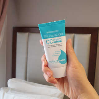 마더메이드 더 아쿠아라이트 CC크림 SPF50+ PA+++ — 5점을 준 리뷰어가 2019년 5월 올린 사용 사진