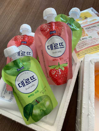 데르뜨 떠먹는 과일 3종, 짜먹는 과일 2종 총 10개 체험 — 4점을 준 리뷰어가 2020년 3월 올린 사용 사진