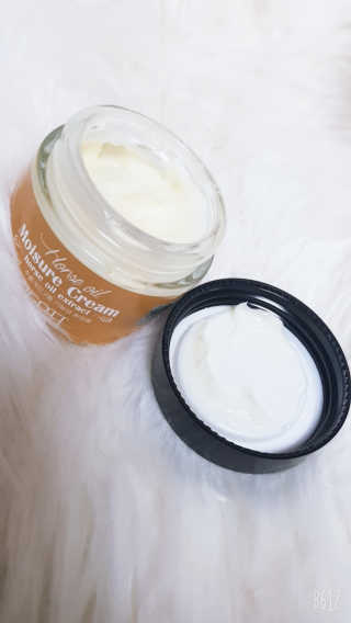 지고트 마유 모이스처 크림 70ml — 4점을 준 리뷰어가 2019년 5월 올린 사용 사진