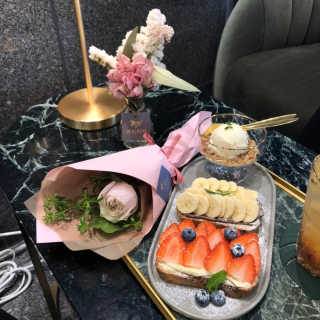 까치화방_판교점 [까지화방_판교점]오픈토스트세트+수제청음료+커피+꽃 — 4점을 준 리뷰어가 2019년 5월 올린 사용 사진