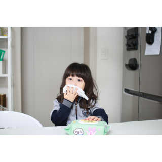 보솜이 아기물티슈 베이비케어 푸에디션 캡 74매 10입 — 5점을 준 리뷰어가 2019년 4월 올린 사용 사진