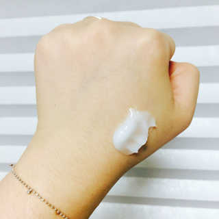 포렌코즈 아쿠아 커넥션 크림 — 5점을 준 리뷰어가 2017년 8월 올린 사용 사진
