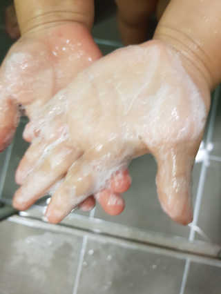 보우앤애로우 아로마 올인원 리퀴드 솝 - 베리 퍼플 500ml — 4점을 준 리뷰어가 2020년 1월 올린 사용 사진