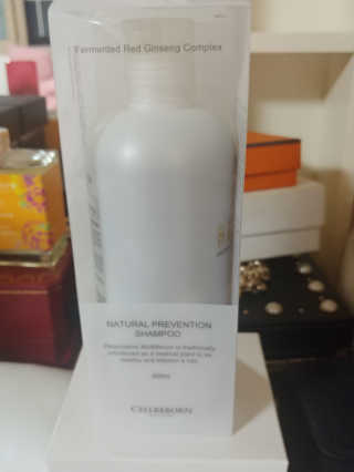 셀리본 하수오 내츄럴 프리벤션 탈모관리 샴푸 300ml — 5점을 준 리뷰어가 2019년 11월 올린 사용 사진