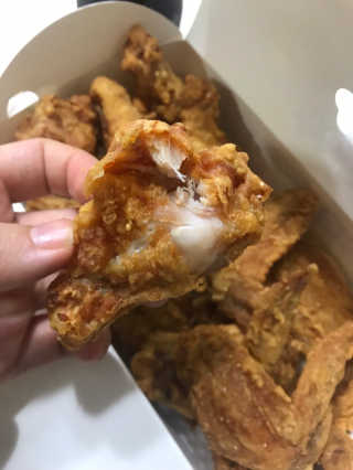 [치킨마루]-  빠사칸윙봉현미 + 콜라 500ml — 5점을 준 리뷰어가 2019년 7월 올린 사용 사진
