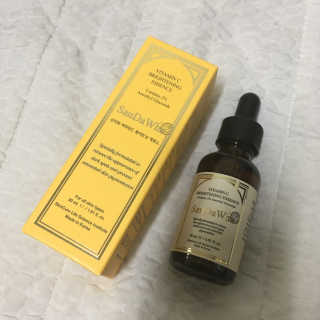 [스킨큐어] 산다화 비타민C 화이트닝 에센스 30ml — 5점을 준 리뷰어가 2019년 7월 올린 사용 사진