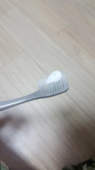 플레인하우스 토탈케어 치약 2개+쿼드클린 칫솔 4개 — 5점을 준 리뷰어가 2018년 5월 올린 사용 사진