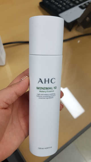 AHC 에이 에이치 씨 미니멀 10 워터리 에센스 — 4.67점을 준 리뷰어가 2018년 11월 올린 사용 사진