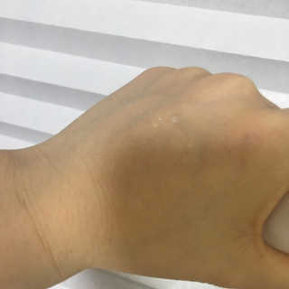 AHC 에이 에이치 씨 미니멀 10 워터리 에센스 — 5점을 준 리뷰어가 2018년 12월 올린 사용 사진