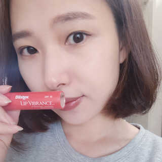 블리스텍스 립 릴리프 크림 립밤, 립 바이브런스 립밤 — 5점을 준 리뷰어가 2018년 11월 올린 사용 사진
