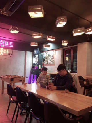 [크랩프트 신도림본점] 쉬림프 샐러드 피자 — 5점을 준 리뷰어가 2018년 12월 올린 사용 사진