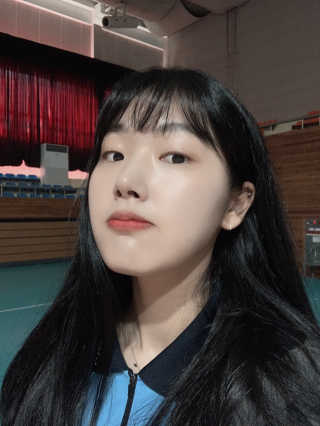 [더마퀸]쿨링스틱 페이스앤아이 — 5점을 준 리뷰어가 2019년 4월 올린 사용 사진