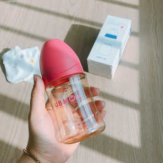 유비맘 PPSU 젖병 노꼭지_200ml_컬러 랜덤 발송 — 5점을 준 리뷰어가 2019년 12월 올린 사용 사진