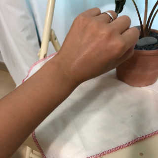 쥴라이Jullai 슈퍼 12 바운스 선 플루이드 SPF50+ PA++++ — 2점을 준 리뷰어가 2019년 7월 올린 사용 사진